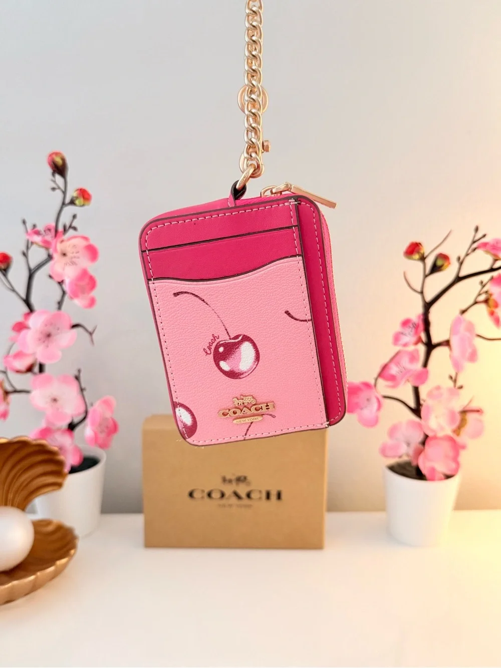 Coach Wallet😍💗 My website: .okyslumiere.com